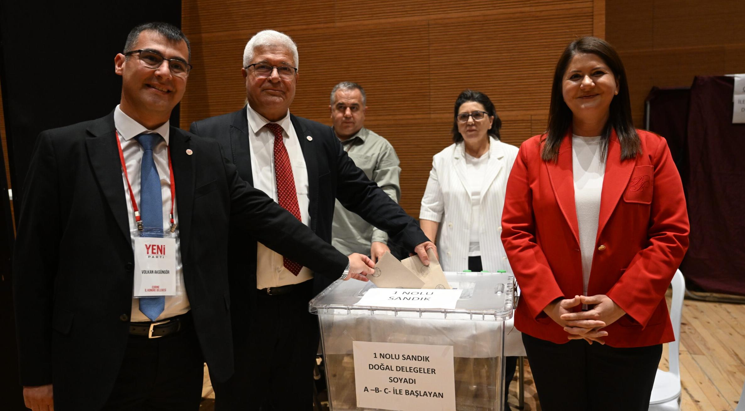 Balkanlı, YENİ’lerin Başkanı