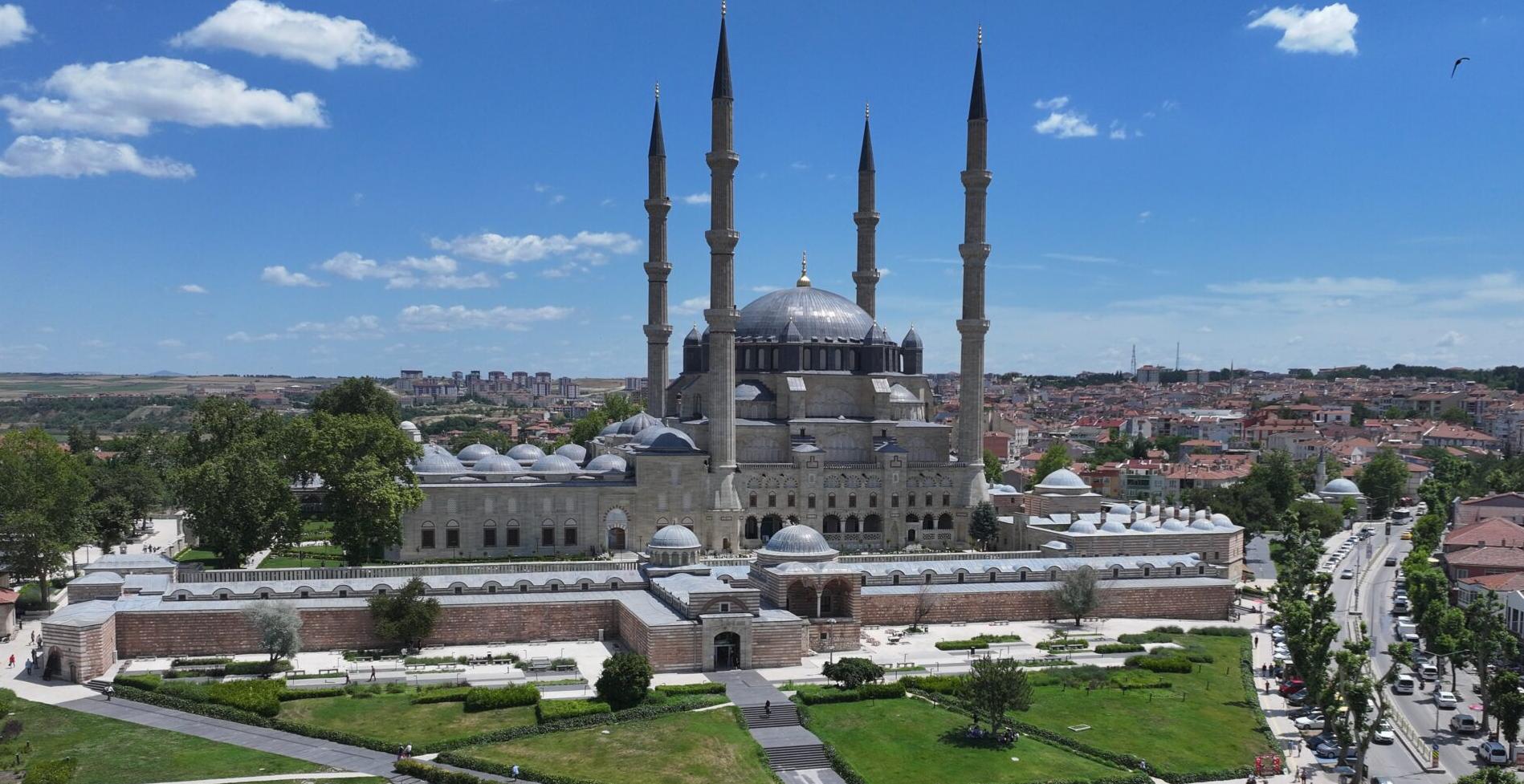 Camiler ve Din Görevlileri Haftası