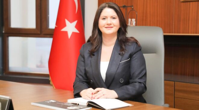 ‘Cumhuriyeti yaşatmak hepimizin sorumluluğu’