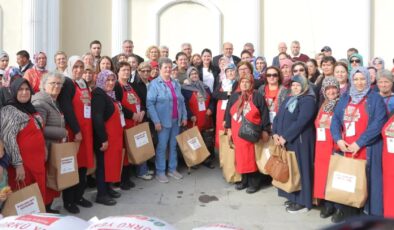 ‘Üreten kadınlarımızın emeği, geleceğimizin güvencesidir’