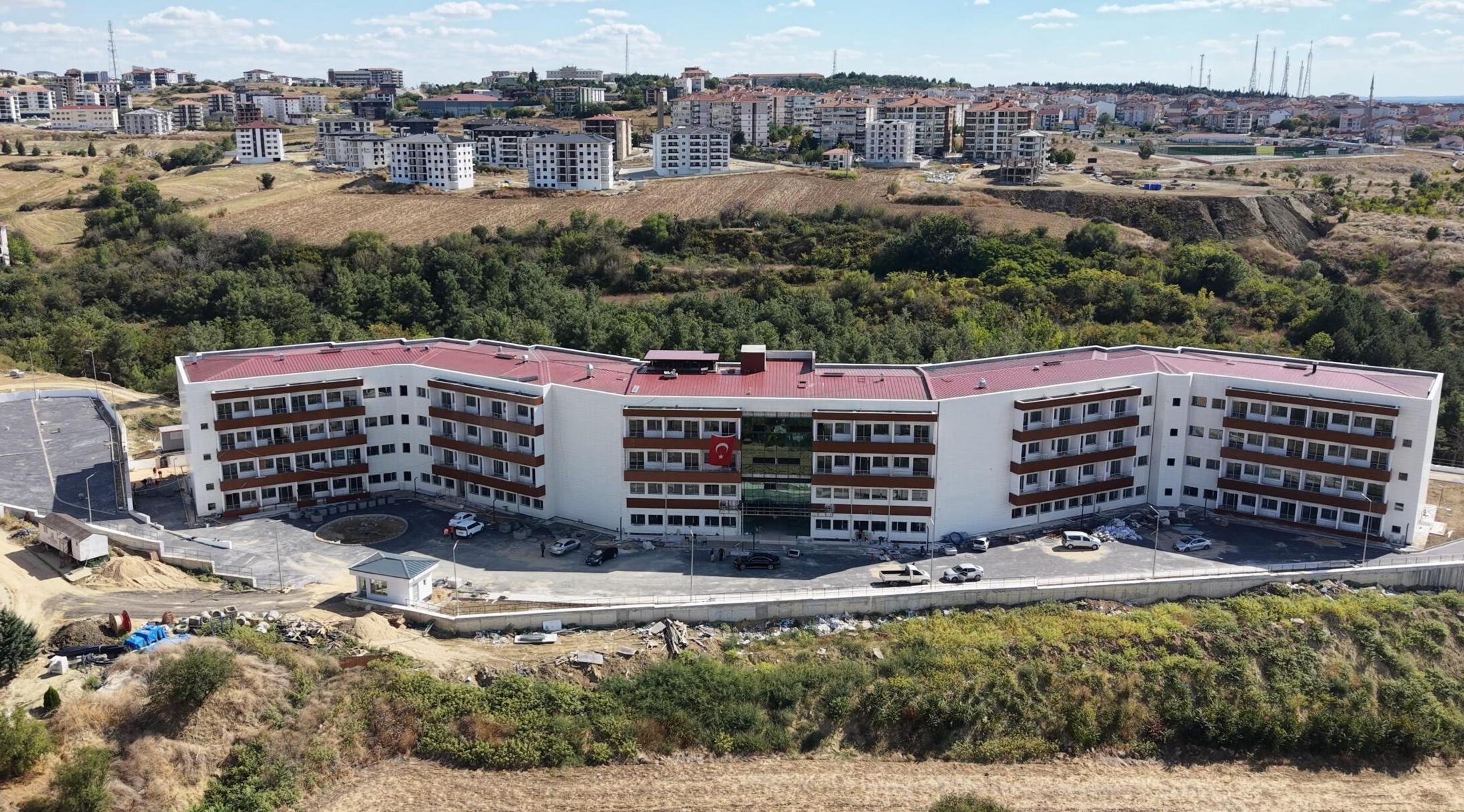 ‘Yaşlılarımız sahipsizliğe terk edildi’
