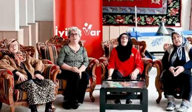 Huzurevinden Cumhuriyet klibi