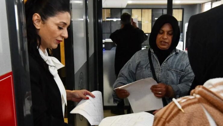 İş arayanlarla işverenler bir araya geldi