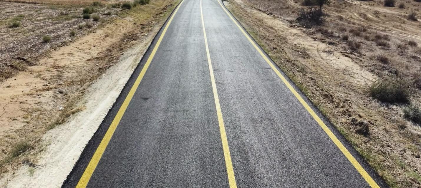 Köy yollarına sıcak asfalt