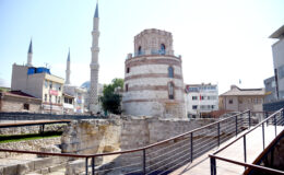 Makedonya Kulesi konuşulacak