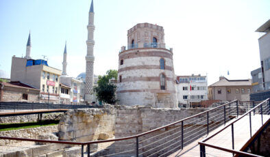Makedonya Kulesi konuşulacak