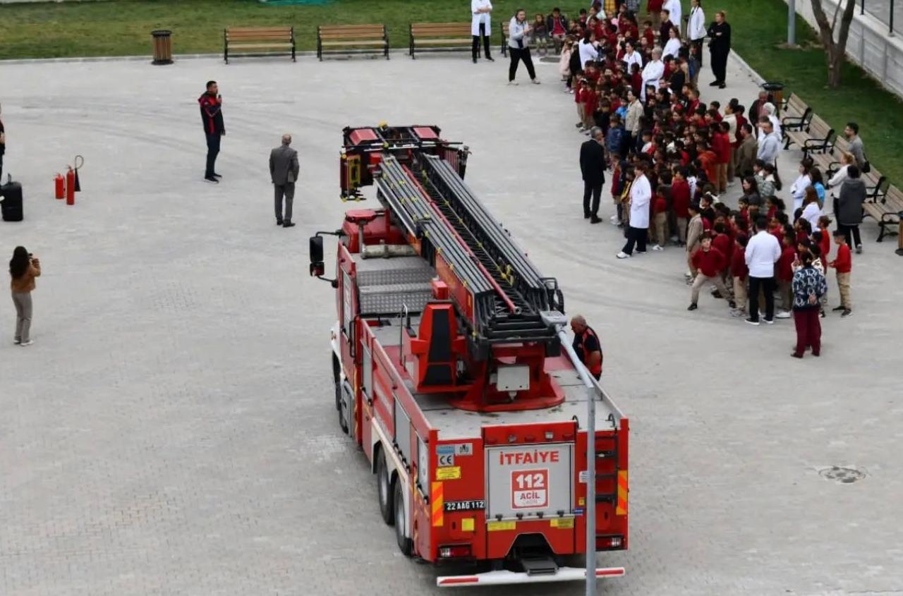 Okullarda deprem ve yangın tatbikatı