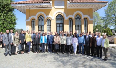 ‘Muhtarlarımız mahallelerimizin sesidir’