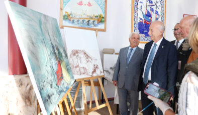 Rektör Hatipler, ressamlarla bir araya geldi