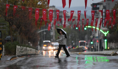 Sağanak etkili oluyor