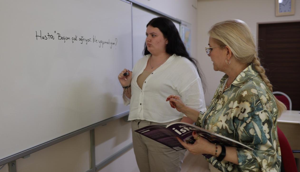 Trakya Üniversitesi Türkçeyi dünyaya tanıtıyor